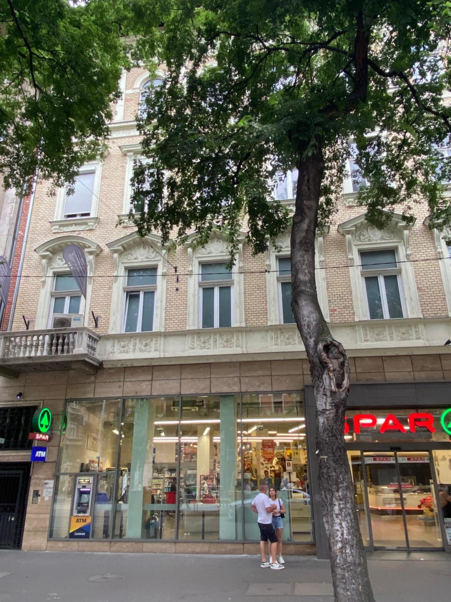 Pink Rose Boutiques Hotel Budapest Exterior photo